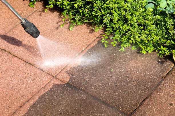 Why Choose Our Certified Pressure Washing Experts for Your Project Needs in Brookridge, FL?